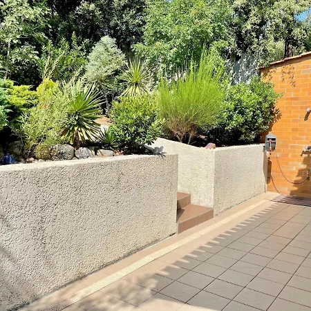 Very Comfortable House Steps From The With Garden And Terrace Casa vacanze Hourtin