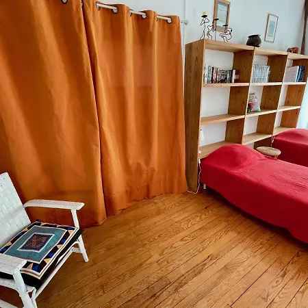 Very Comfortable House Steps From The With Garden And Terrace Hourtin