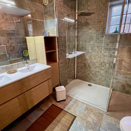Casa vacanze Very Comfortable House Steps From The With Garden And Terrace Hourtin