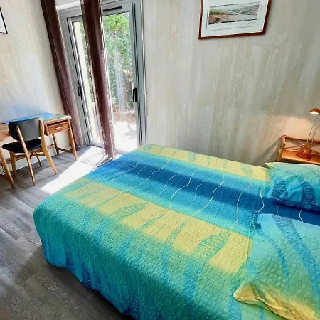 Casa vacanze Very Comfortable House Steps From The With Garden And Terrace Hourtin