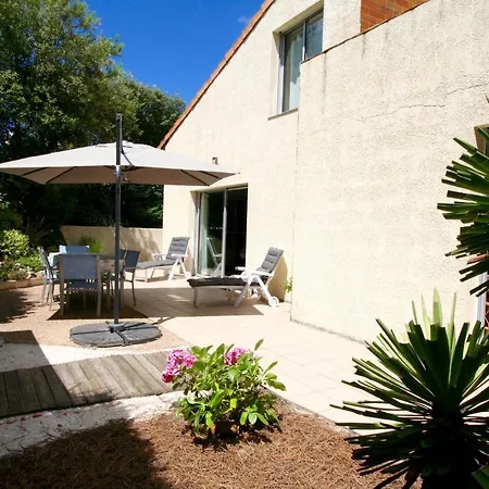 Very Comfortable House Steps From The With Garden And Terrace Casa vacanze *